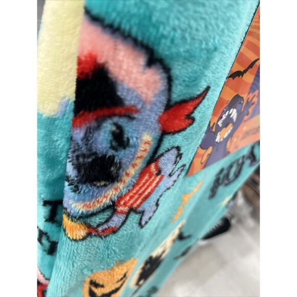 COPY - *TikTok Viral* Stitch Halloween Plush Throw (Disney) 2024 - Picture 7 of 14